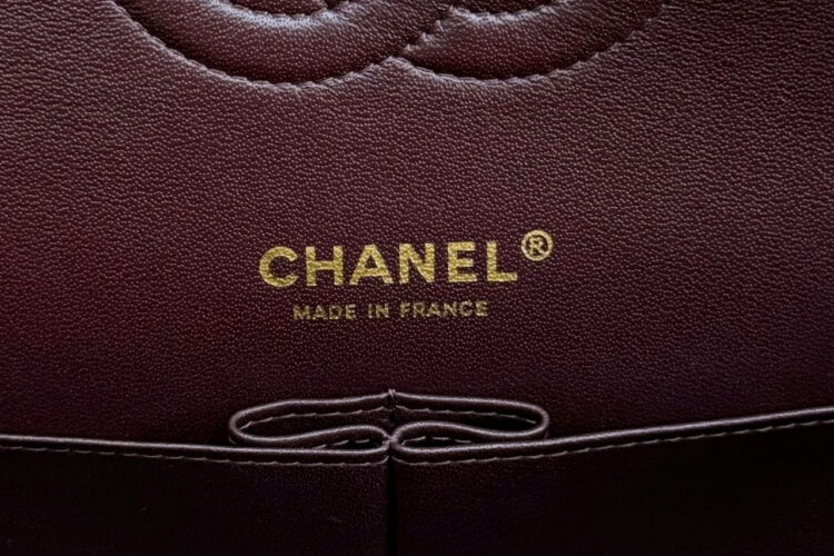 Túi CN Classic Medium Burgundy Caviar Đỏ Sẫm Nắp Không Viền