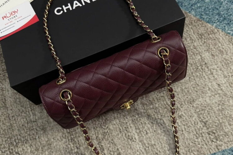 Túi CN Classic Medium Burgundy Caviar Đỏ Vang Nắp Có Viền