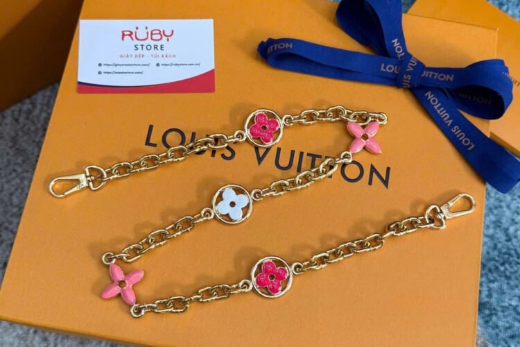 Túi LV Capucines Mini Rose Pondicherry Flower Chain 21CM Hồng