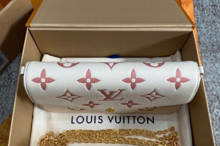 Túi LV Félicie Pochette M82047 Creme Rose Trianon Monogram Empreinte
