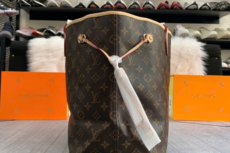 Túi LV Neverfull GM Monogram Tote Bag Màu Nâu Lót Hồng