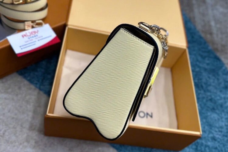 Túi LV Twist MM M22774 Quartz Epi Màu Kem