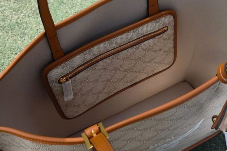 Túi MCM Medium Himmel Shopper in Lauretos Oatmeal Màu Be Nâu