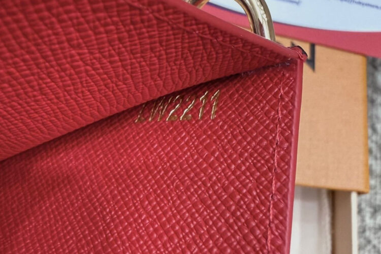 Ví LV Charms Card Holder Monogram Canvas Candy Red Nâu đỏ