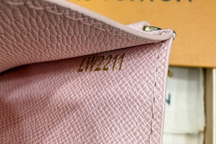Ví LV Charms Card Holder Monogram Canvas Rose Ballerine Pink M82739