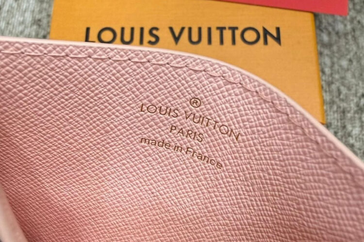 Ví LV Charms Card Holder Monogram Canvas Rose Ballerine Pink M82739