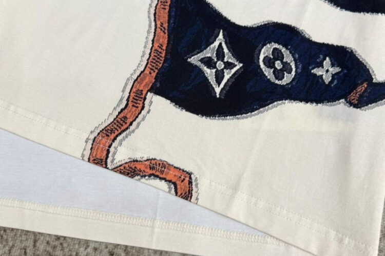 Áo LV Intarsia Graphic T-Shirt Club Flags 1AIHZZ