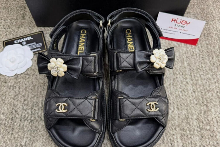 Dép CN Dad Sandal Camellia Ribbon Black Lambskin Màu Đen