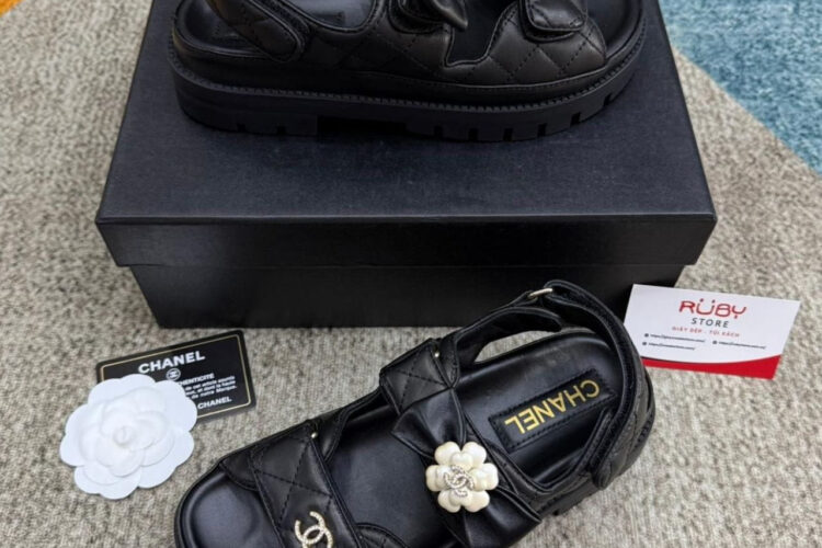 Dép CN Dad Sandal Camellia Ribbon Black Lambskin Màu Đen