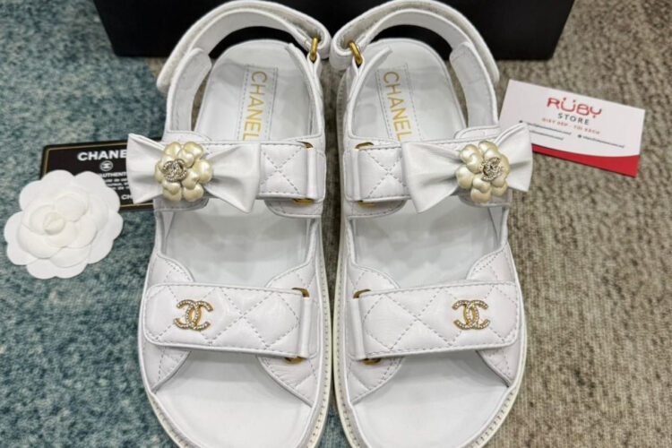 Dép CN Dad Sandal Camellia Ribbon White Lambskin Màu Trắng