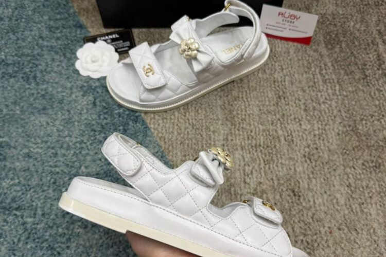 Dép CN Dad Sandal Camellia Ribbon White Lambskin Màu Trắng