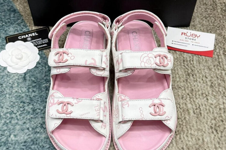 Dép CN Dad Sandal Printed CC White Pink Lambskin Màu Trắng Hồng