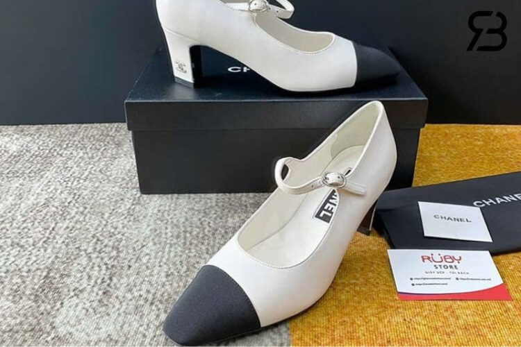 Giày Cao Gót Chanel White Black Pump Cap Toe Trắng Đen