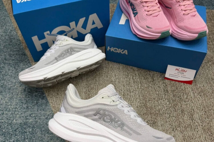 Giày Hoka Bondi 9 Stardust Silver Xám
