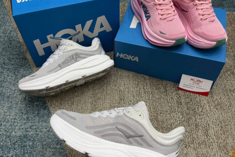 Giày Hoka Bondi 9 Stardust Silver Xám
