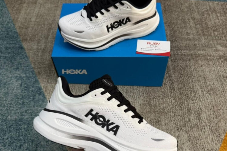 Giày Hoka Bondi 9 White Black Trắng đen