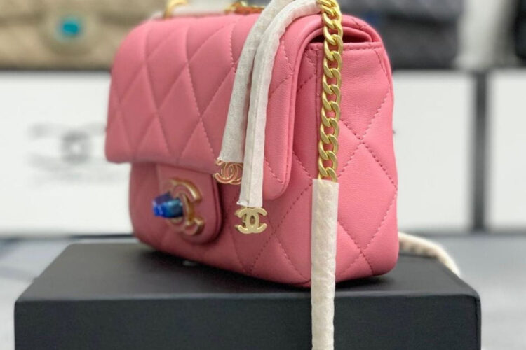Túi CN 22P Mini Square Flap Bag Pink Lambskin Màu Hồng
