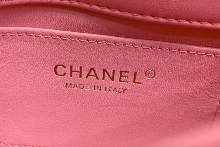 Túi CN 22P Mini Square Flap Bag Pink Lambskin Màu Hồng
