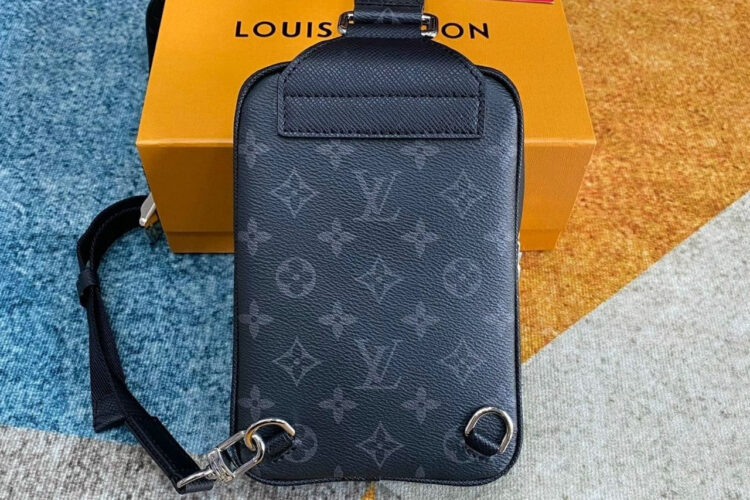 Túi LV Outdoor Sling Bag M30741 Monogram Eclipse Màu Đen