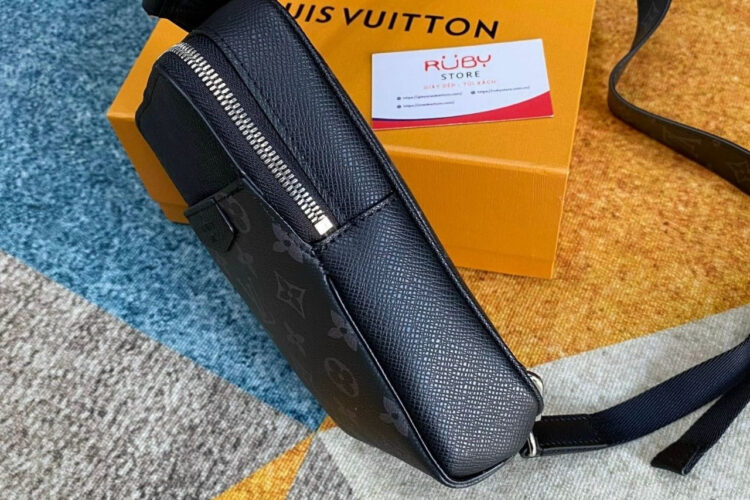 Túi LV Outdoor Sling Bag M30741 Monogram Eclipse Màu Đen