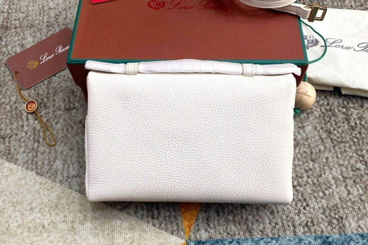 Túi Loro Piana Extra Pocket L19 White Calfskin Trắng