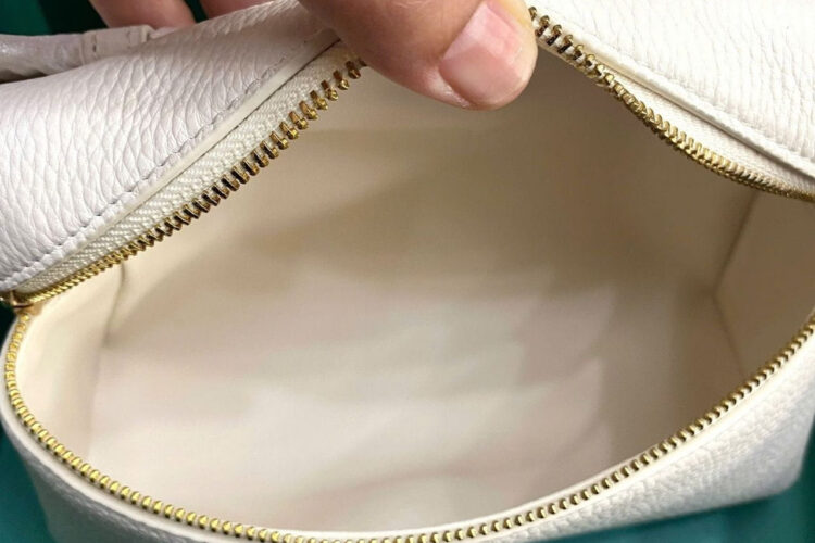 Túi Loro Piana Extra Pocket L19 White Calfskin Trắng