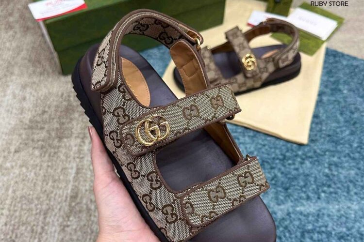 Dép Gucci Sandal With Double G Beige Ebony GG Canvas Be Nâu