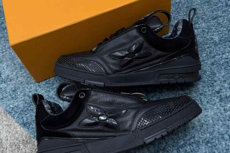Hình ảnh thực tế đôi giày Louis Vuitton Skate màu đen Best Quality