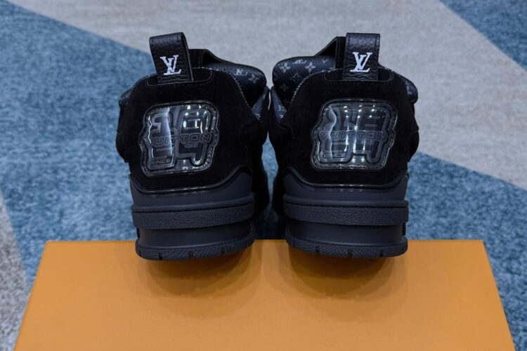 Hình ảnh thực tế đôi giày Louis Vuitton Skate màu đen Best Quality