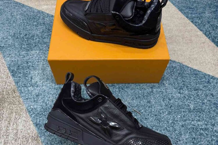 Hình ảnh thực tế đôi giày Louis Vuitton Skate màu đen Best Quality