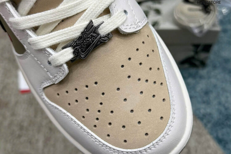 Hình ảnh thực tế mẫu giày SB Dunk màu trắng rêu Best Quality Deal: