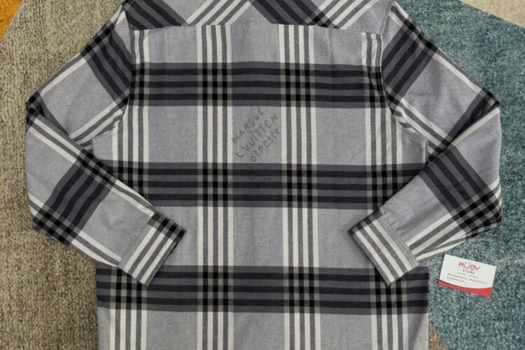 Áo Sơ Mi LV Long-Sleeved Shirt In Cotton Flannel Xám