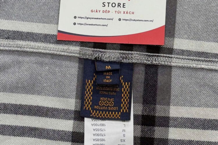 Áo Sơ Mi LV Long-Sleeved Shirt In Cotton Flannel Xám