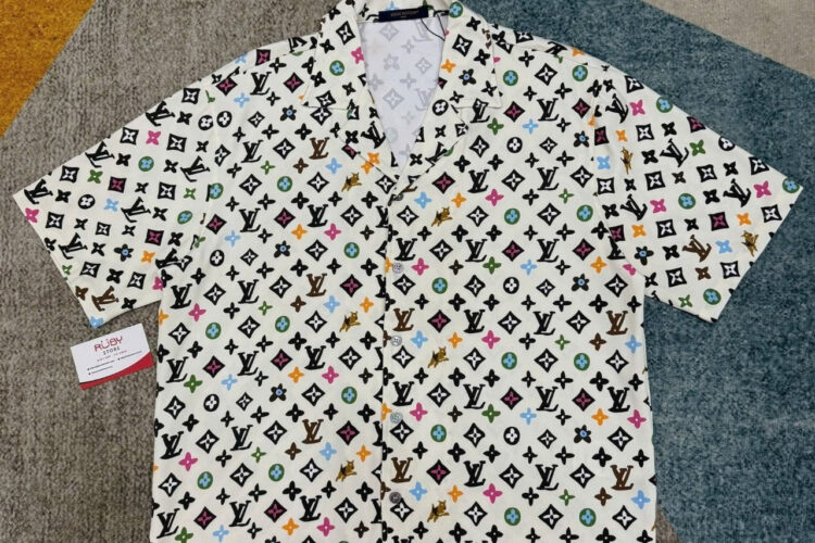 Bộ LV Tyler Shirt and Shorts Monogram Craggy Vanilla