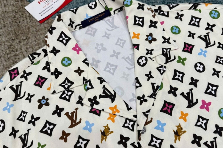 Bộ LV Tyler Shirt and Shorts Monogram Craggy Vanilla