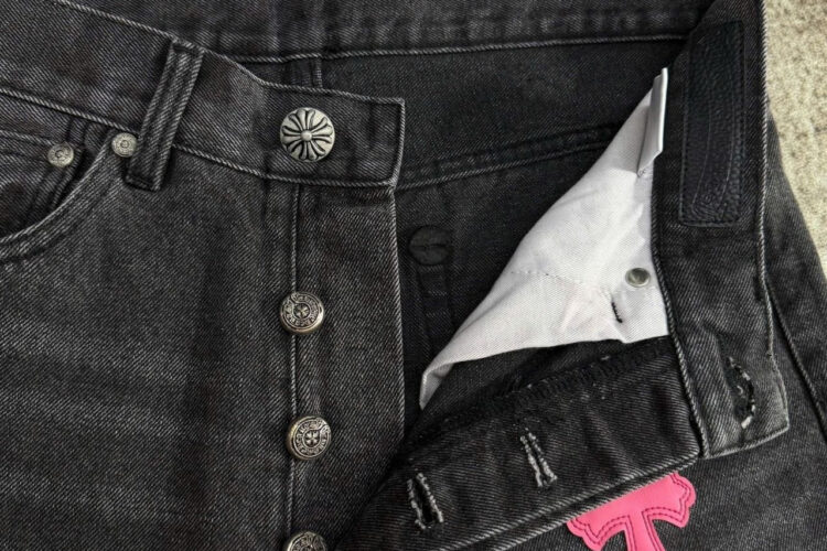 Quần Jean Chrome Hearts Grey Pink Logo Đen Xám Logo Hồng