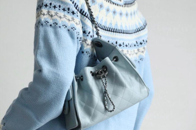 Túi CN 25 Mini Hobo Handbag Light Blue Caviar Màu Xanh Nhạt