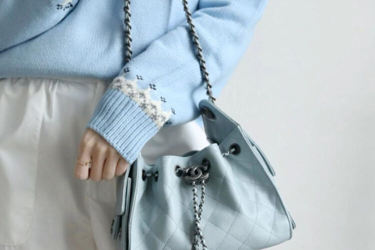 Túi CN 25 Mini Hobo Handbag Light Blue Caviar Màu Xanh Nhạt