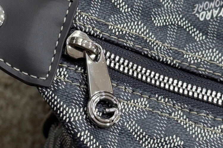Túi Goyard Bowling 25 Toiletry Bag With Handle Strap Grey Màu Xám