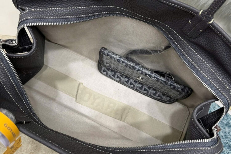 Túi Goyard Hardy PM Bag Grey Goyardine Màu Xám