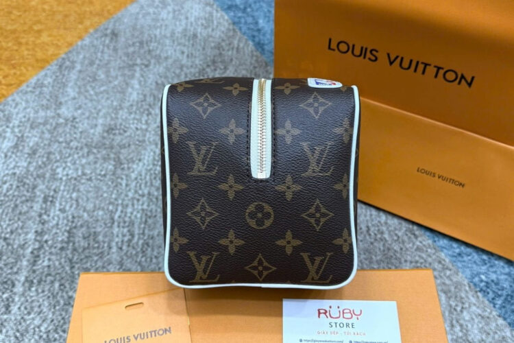 Túi LV NBA Cloakroom Dopp Kit Toiletry M45588 Monogram