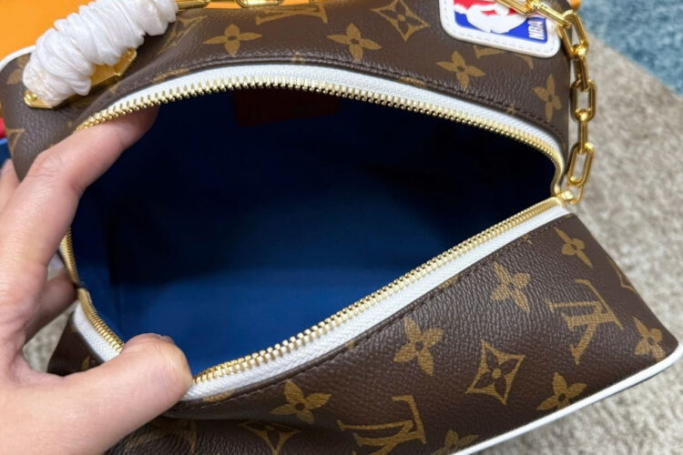 Túi LV NBA Cloakroom Dopp Kit Toiletry M45588 Monogram