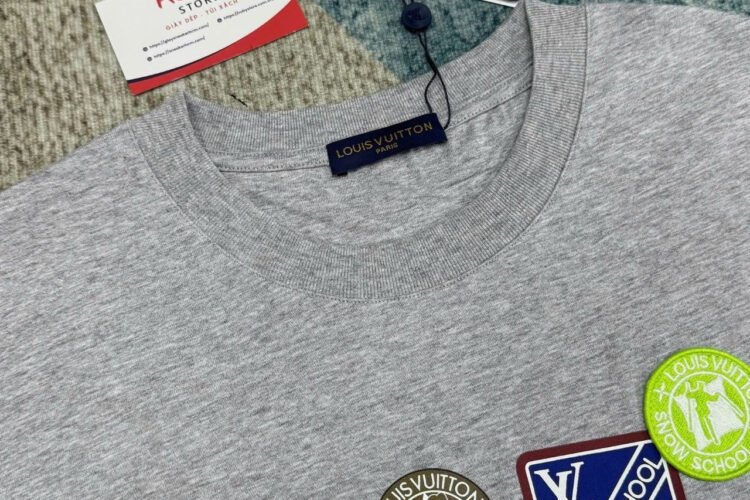 Áo LV Signature Patches T-Shirt Gray Melange Màu Xám