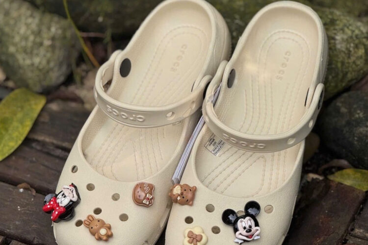 Dép Crocs Classic Ballet Clogs Quartz Màu Kem