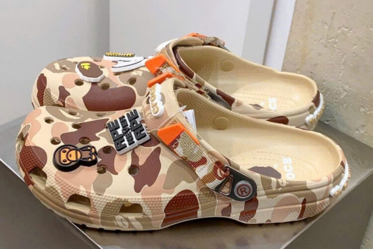 Dép Crocs Classic Clog x A Bathing Ape ABC Camo Brown Nâu
