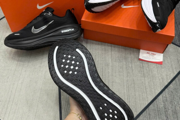 Giày Nike Vomero Plus Black Màu đen