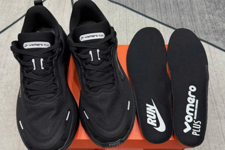 Giày Nike Vomero Plus Black Màu đen