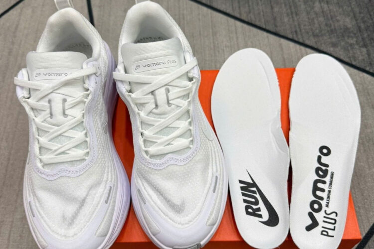 Giày Nike Vomero Plus White Màu Trắng