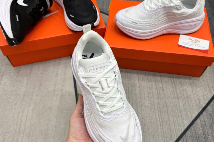 Giày Nike Vomero Plus White Màu Trắng