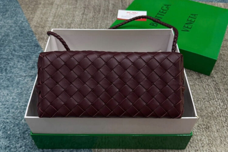 Túi Bottega Small Andiamo Intrecciato Barolo Red Lambskin 25CM Màu đỏ rượu